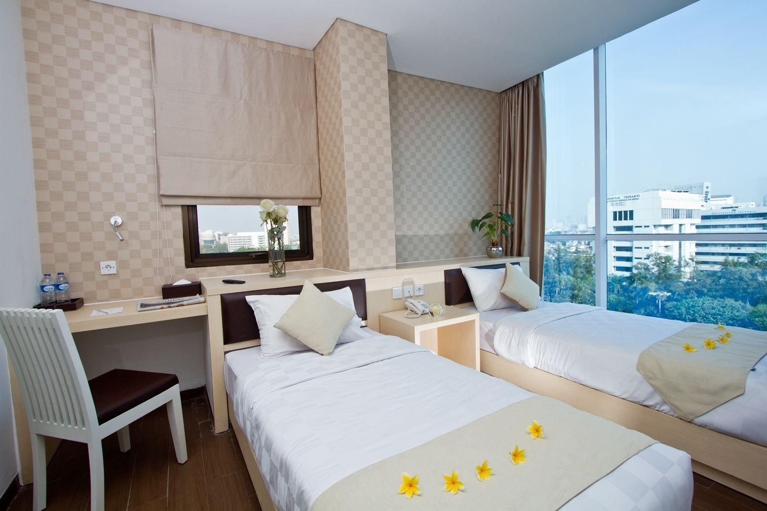 Hotel 88 Grogol Jakarta By Wh Kültér fotó